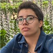 buena profesionalidad simpática agradecida y me gustaría enseñar castellano etc